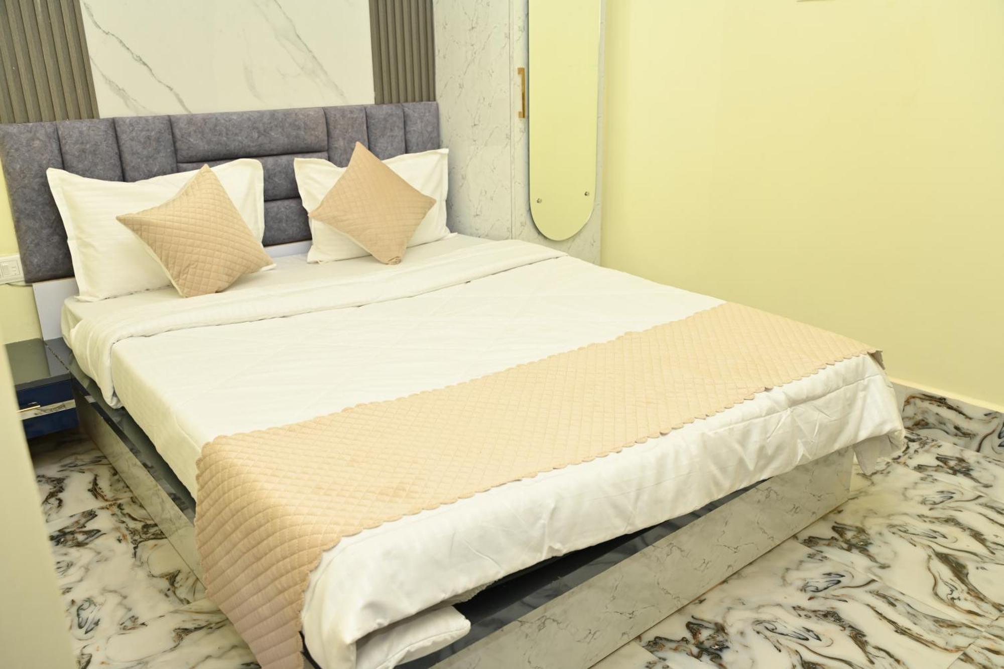 The Vintage Plaza Hotel Baripada Екстериор снимка