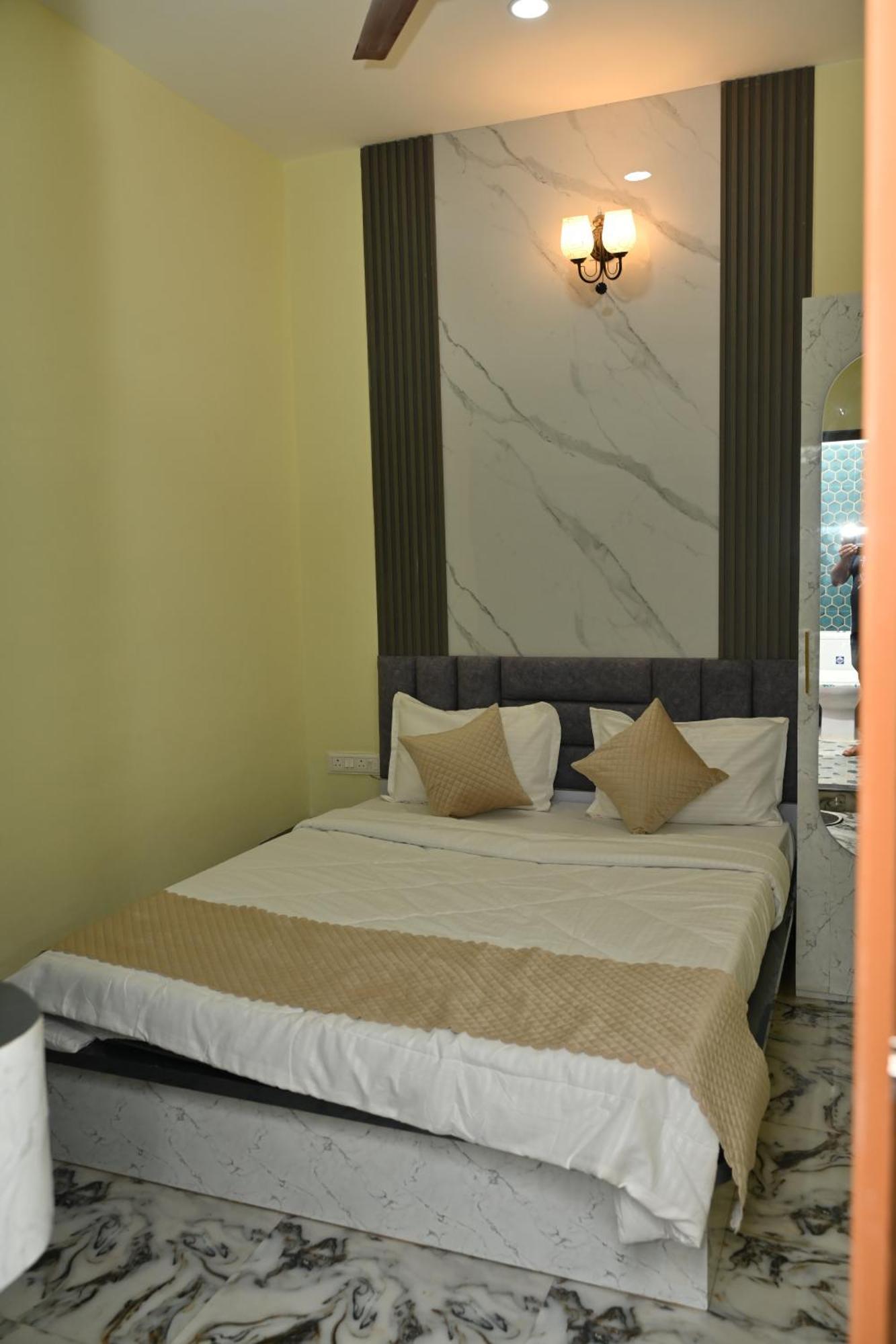 The Vintage Plaza Hotel Baripada Екстериор снимка