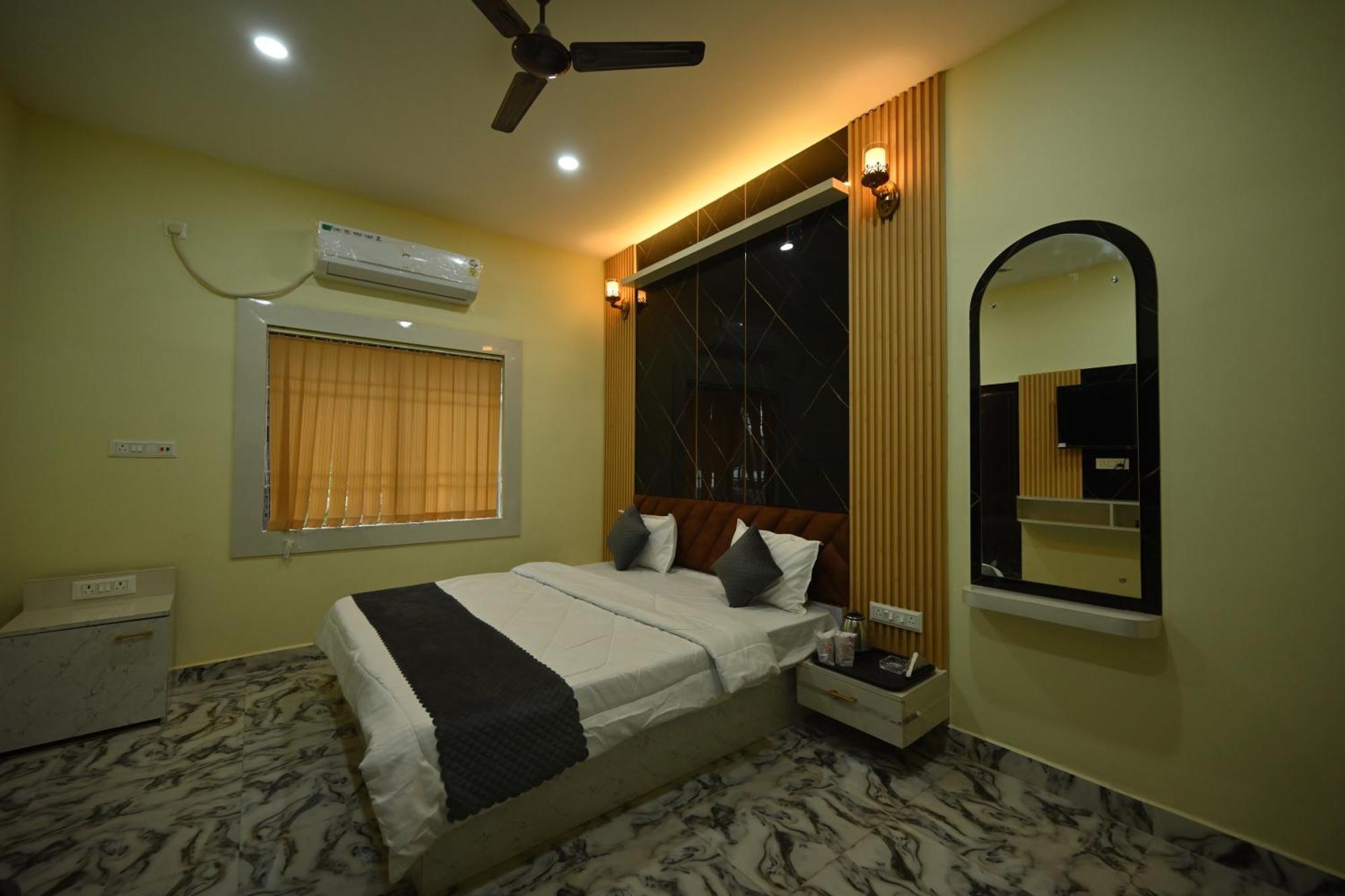 The Vintage Plaza Hotel Baripada Екстериор снимка