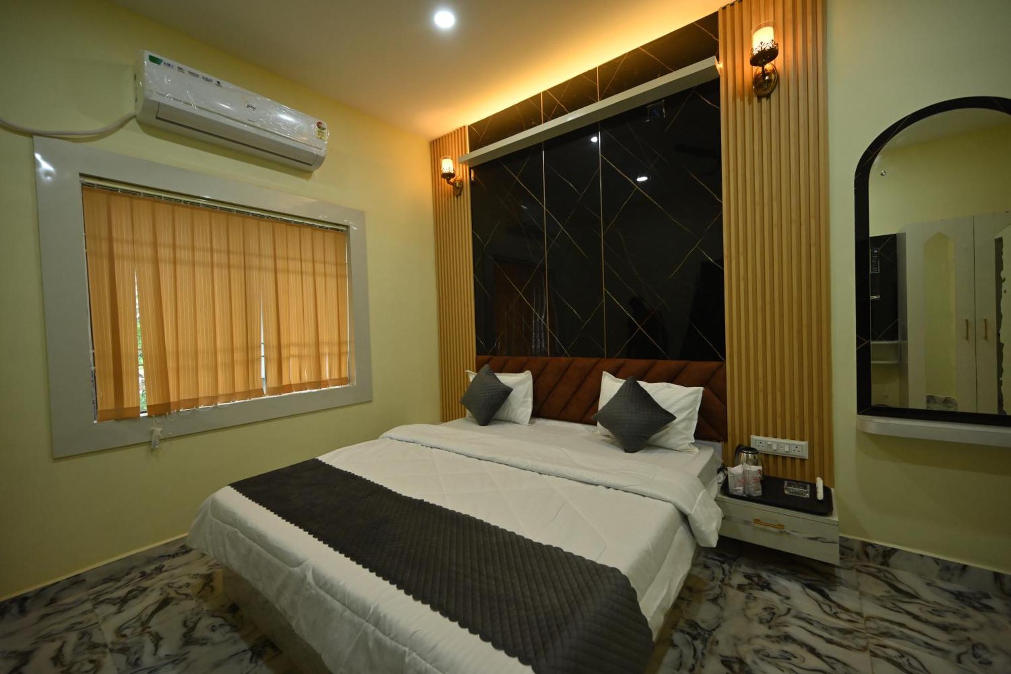 The Vintage Plaza Hotel Baripada Екстериор снимка