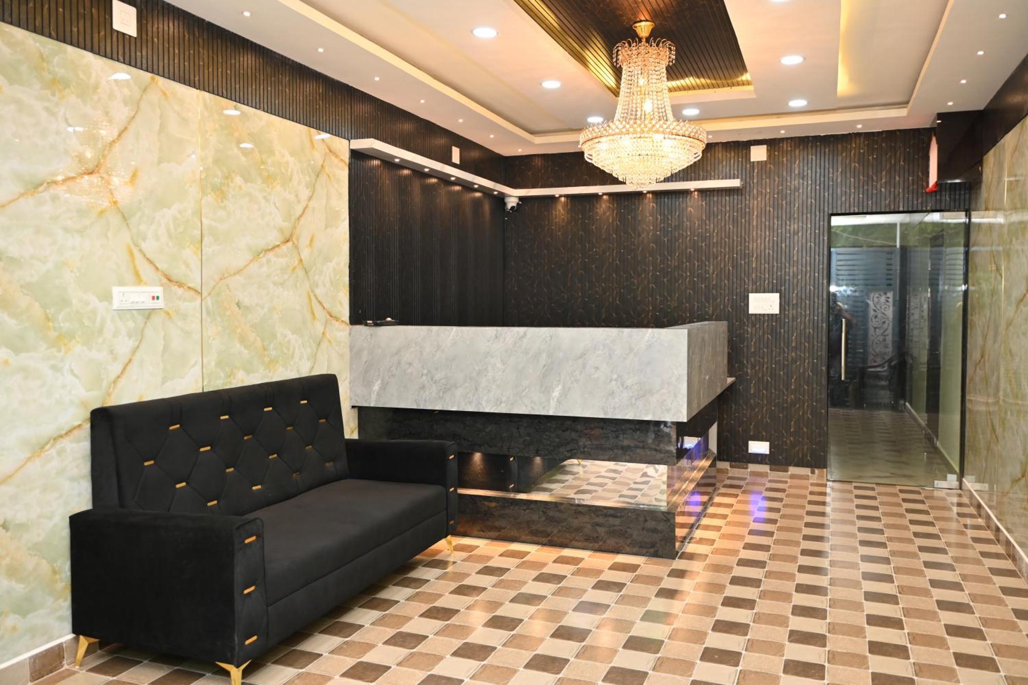 The Vintage Plaza Hotel Baripada Екстериор снимка